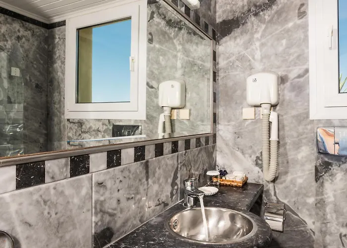 Daphnis Chania (Crete)