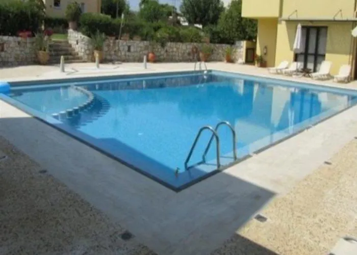 Daphnis Villa La Canée